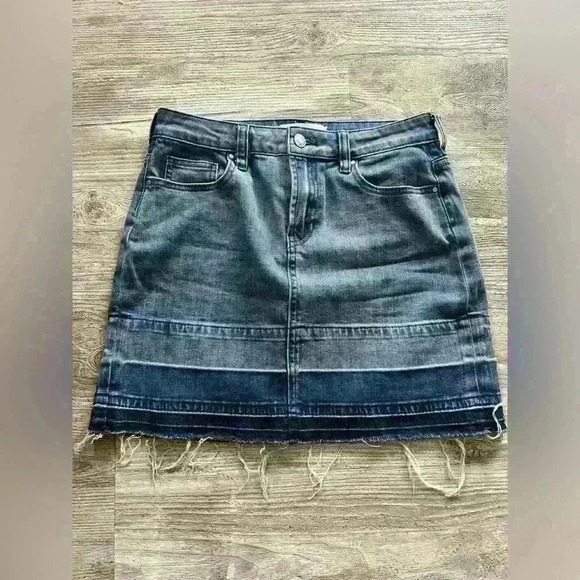 Pacsun women’s size 25 jean skirt - Picture 1 of 4
